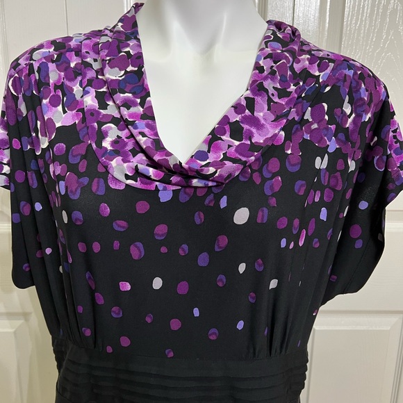 Black dress dress with shades of purple - Picture 3 of 4